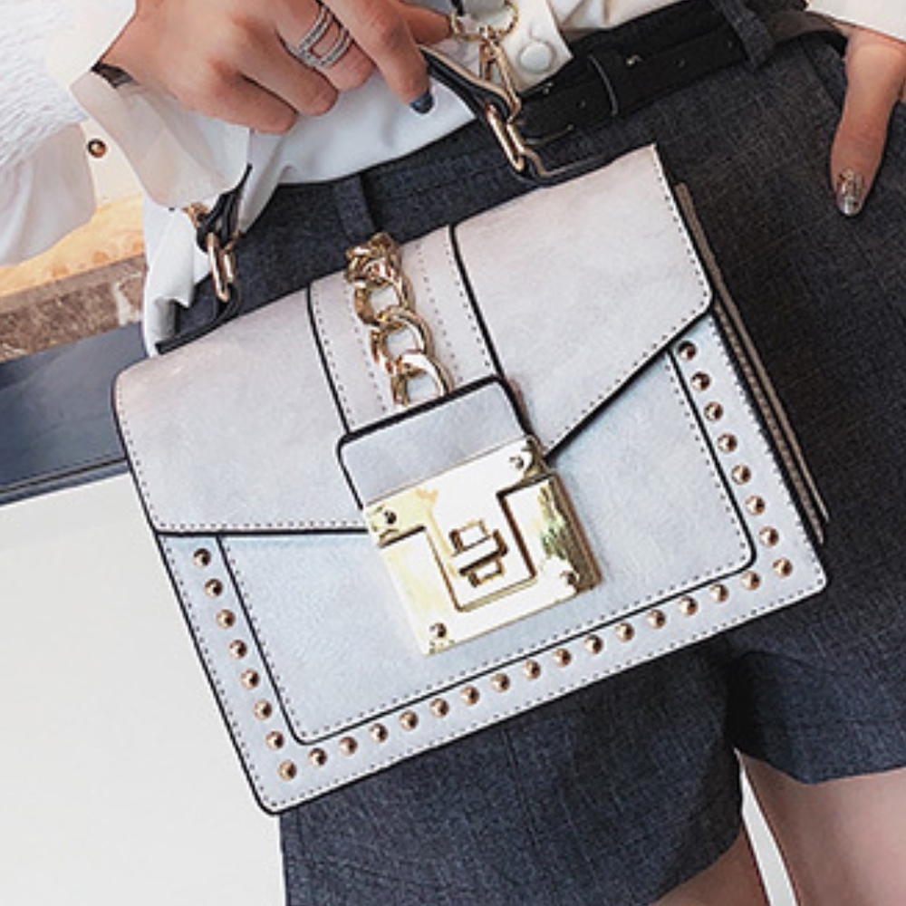 Retro Rivets Shoulder Bag NWT - Picture 2 of 4